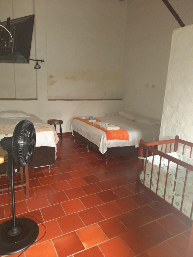 Hotel Central Graciela Valle de San José Eksteriør billede